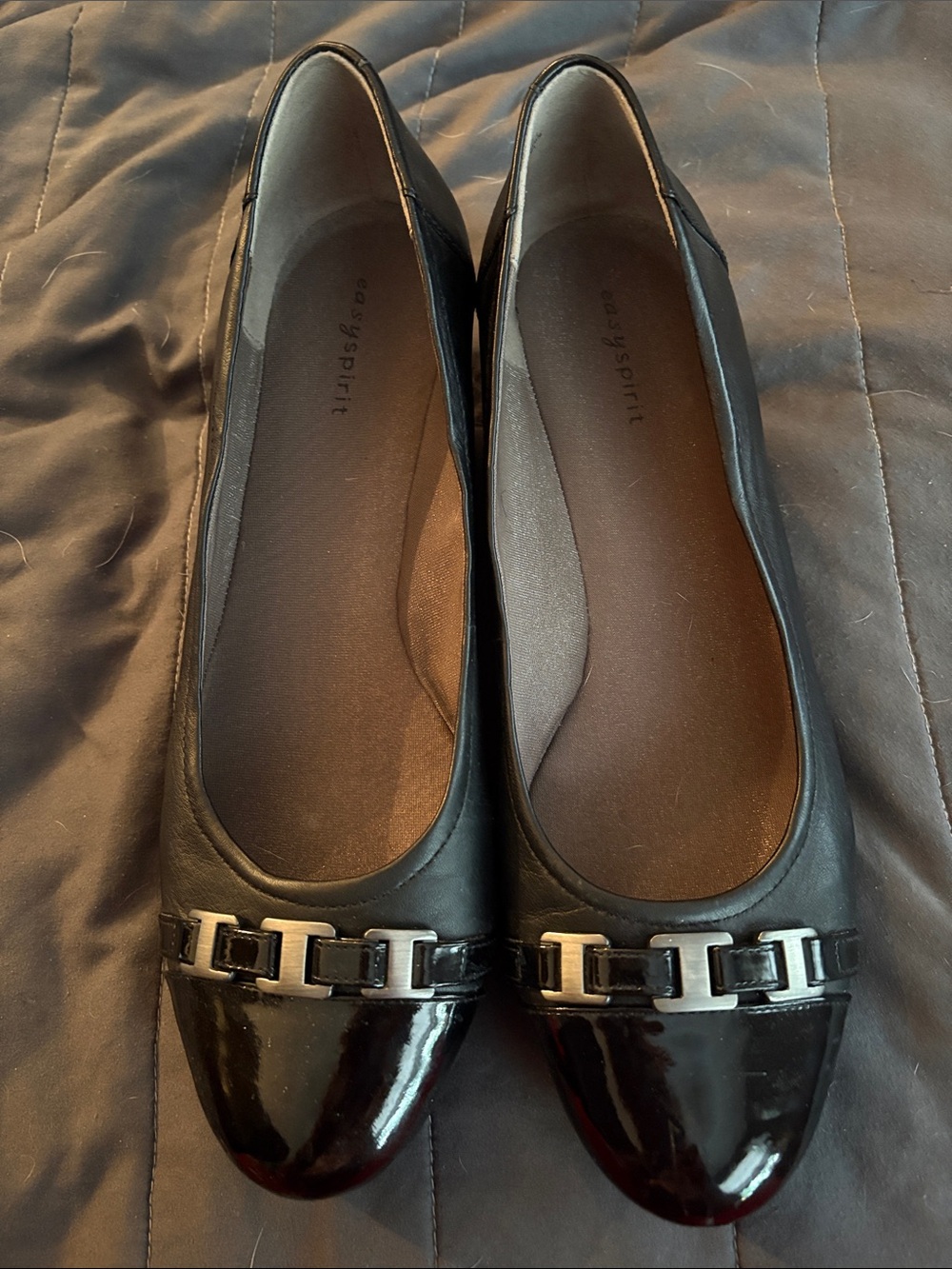 Easy Spirit Black Patent Toe Ballet wedge Flats with Silver Chain Accent size 11